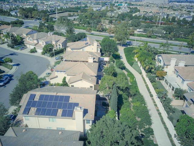 Comprehensive FAQ on Solar Panel Installation in California: All You Should Know 1 solar panel of California house